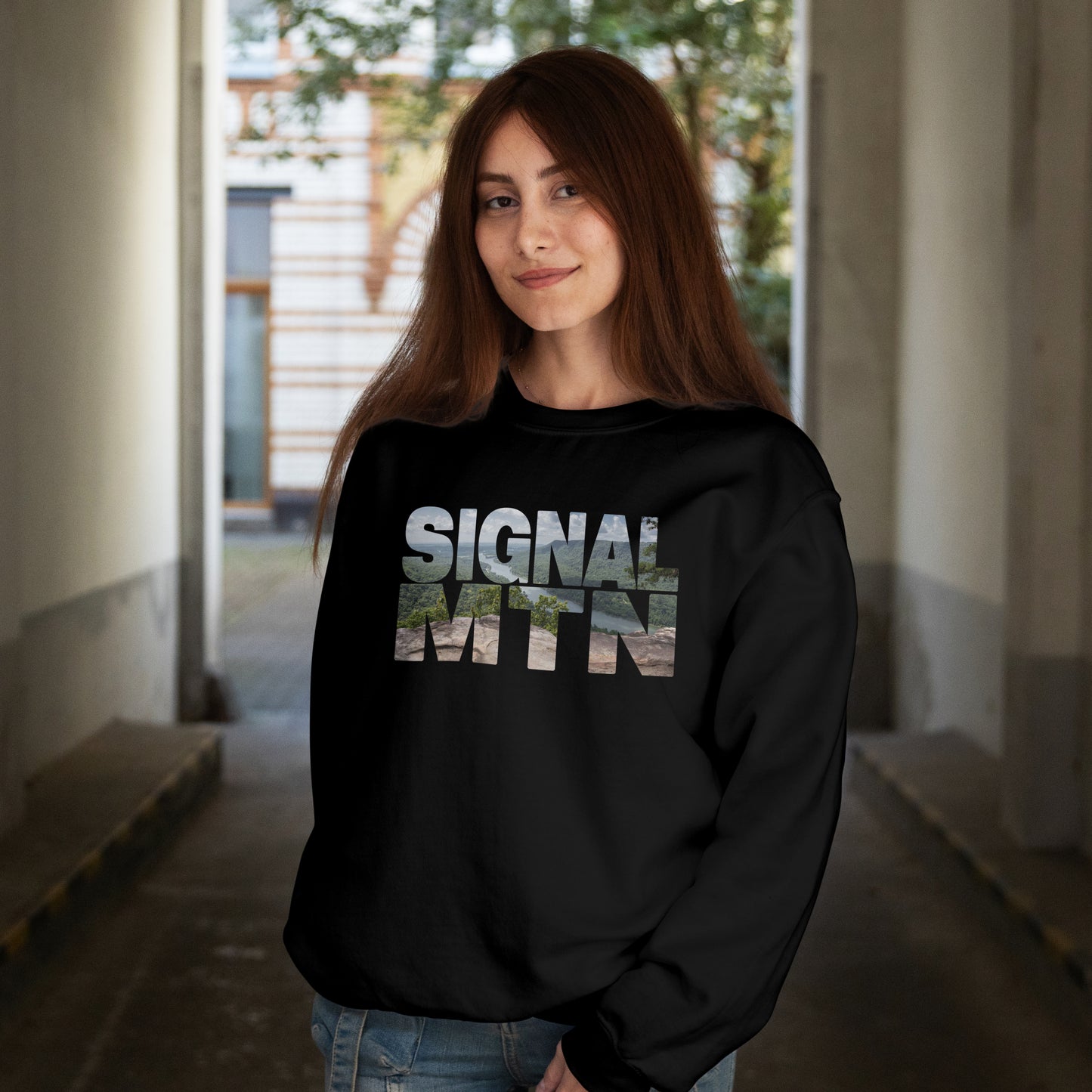 SIGNAL MTN | River View | Crewneck| Black |Unisex