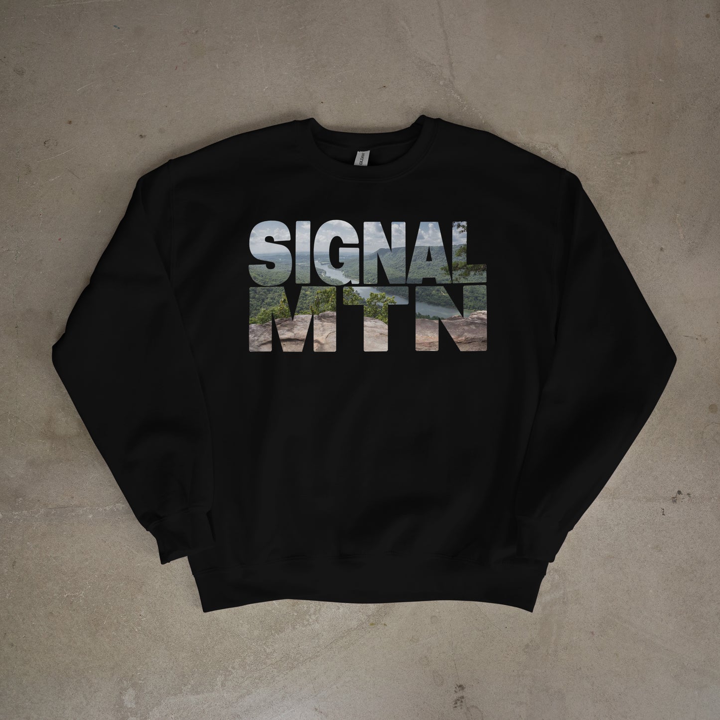 SIGNAL MTN | River View | Crewneck| Black |Unisex